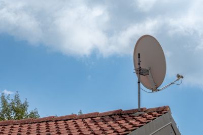Get the Best Possible Signal with Professional Antenna Installation!